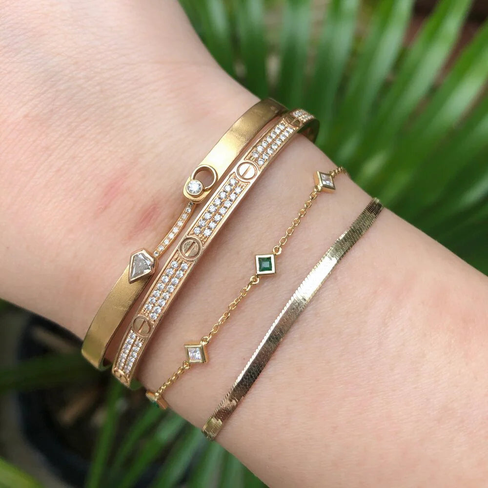 Alternating Emerald And Diamonds By The Yard Bracelet