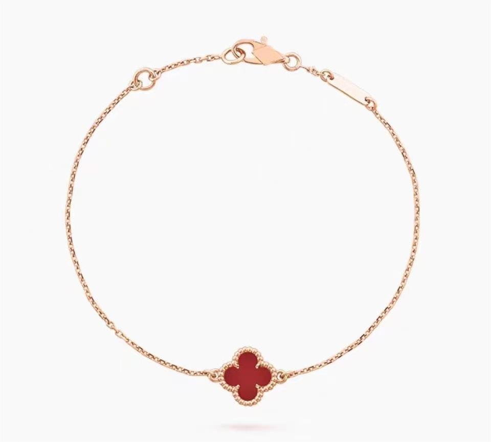 V Gold Four-Leaf Clover Diamond Bracelet – Light Luxury Women’s Jewelry | Handiora