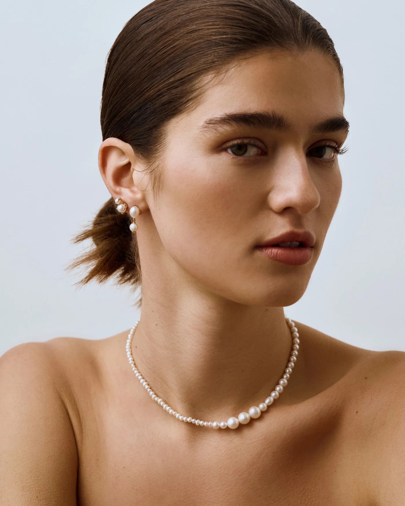 Miroir Graduating Freshwater Pearl Drop Earrings in 18K Gold Vermeil by Handiora