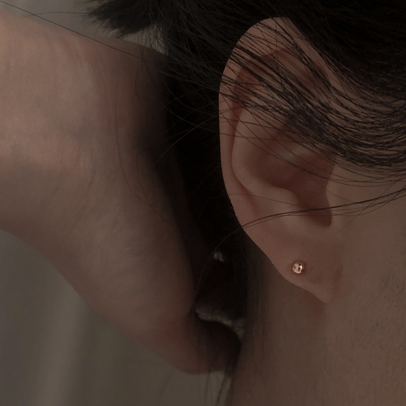 Elegant small gold stud earrings 3mm and 4mm sizes