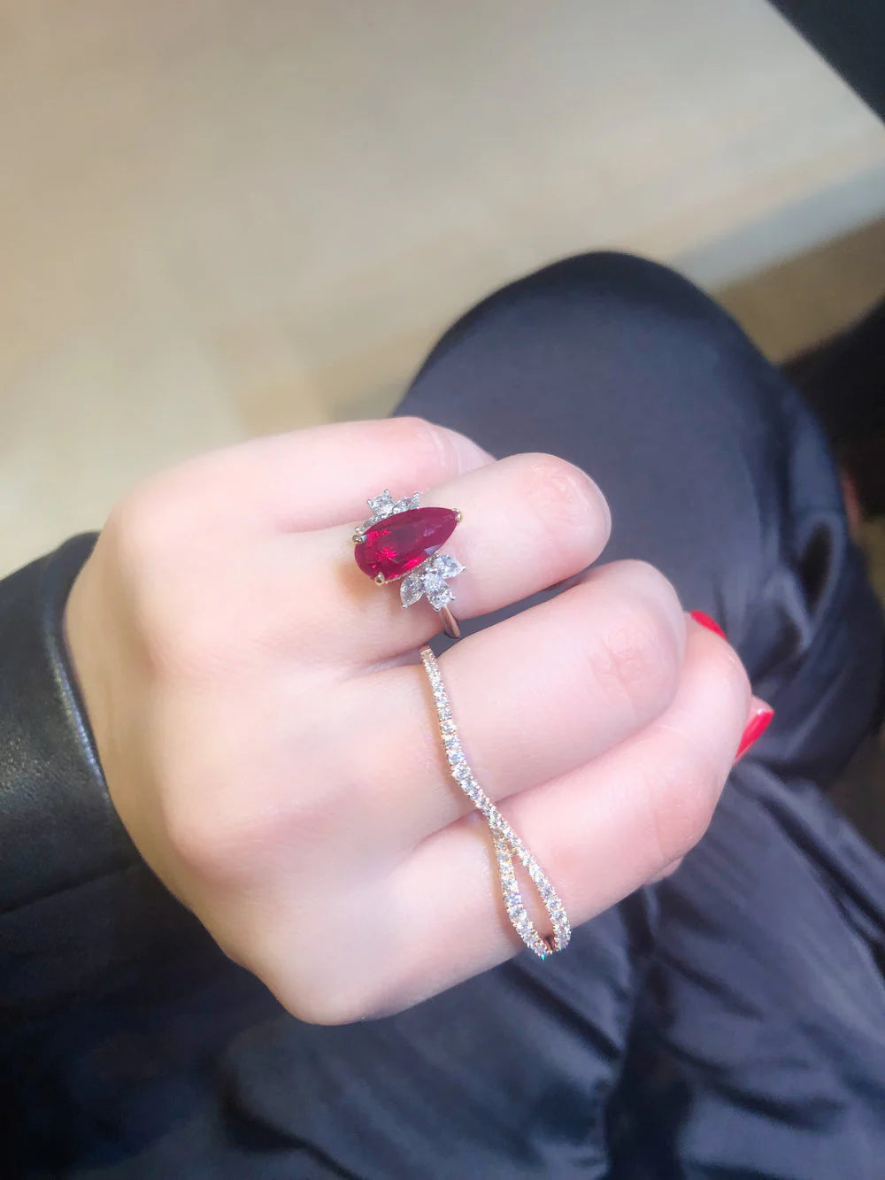 Diamond Wavy Two Finger Ring