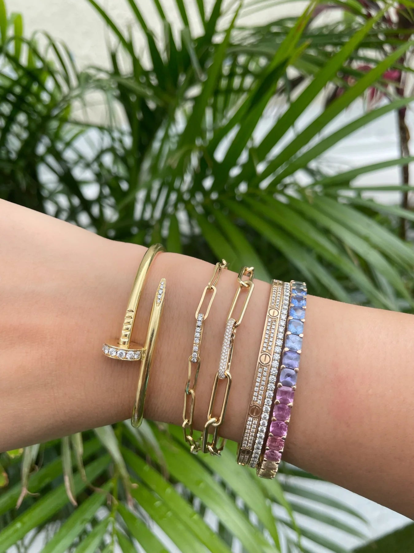 Nameplate Paperclip Bracelet with Diamond Clasp