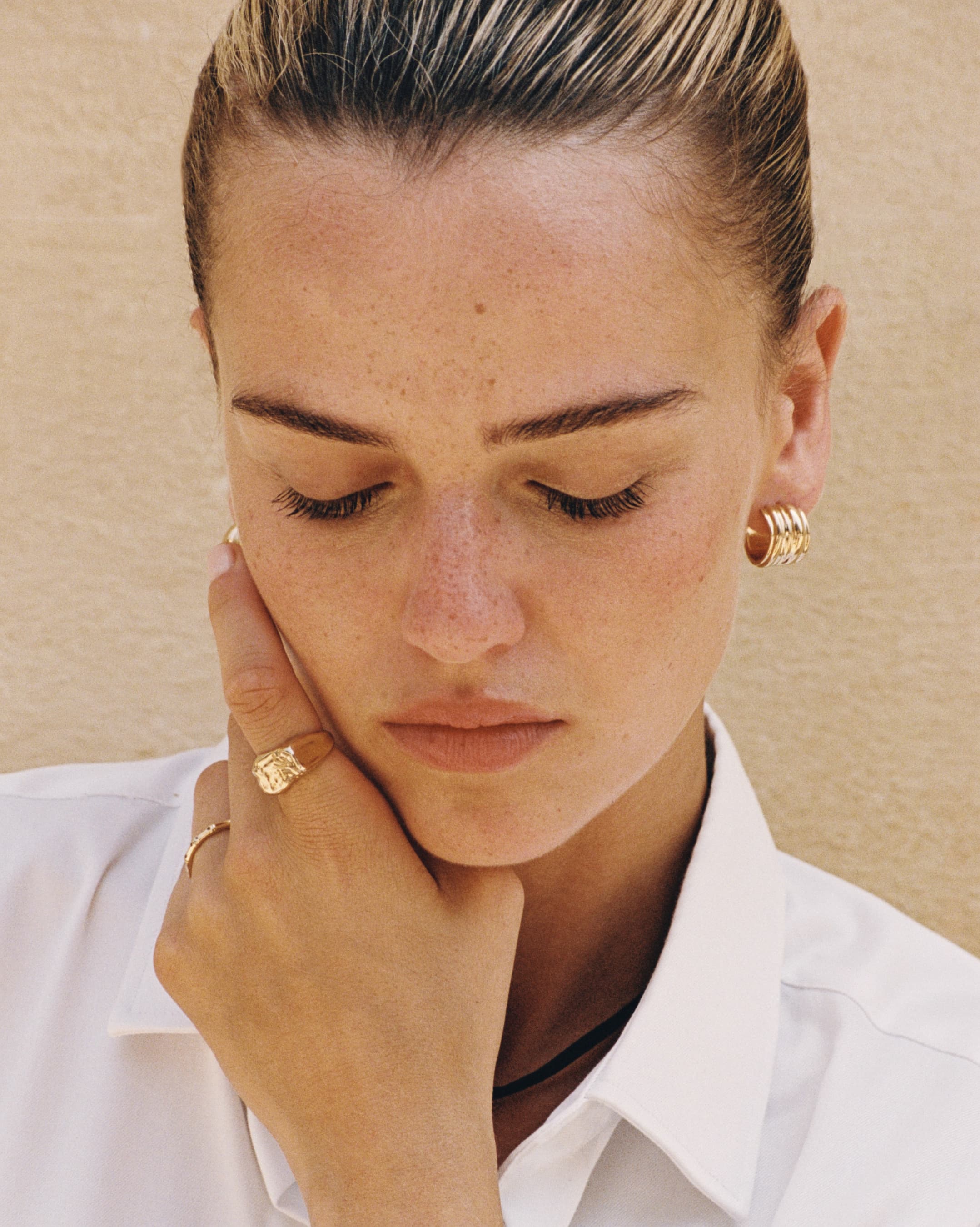 Orsay Chunky Huggie Hoops in 18K Gold Vermeil with Grooved Finish by Handiora