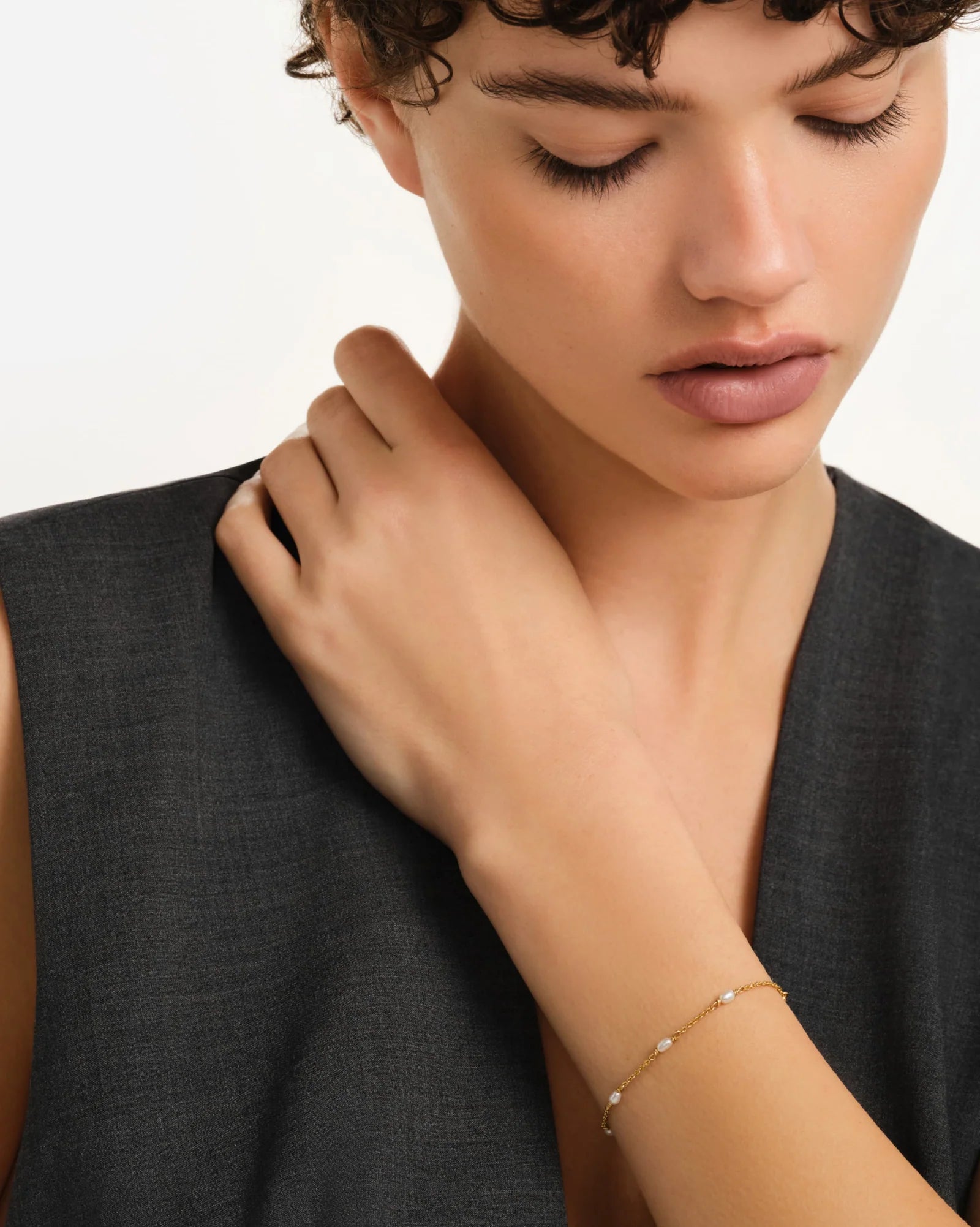 Portofino Delicate Freshwater Pearl Chain Bracelet in 18K Gold Vermeil by Handiora