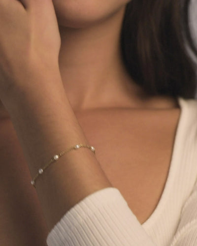 Portofino Delicate Freshwater Pearl Chain Bracelet in 18K Gold Vermeil by Handiora
